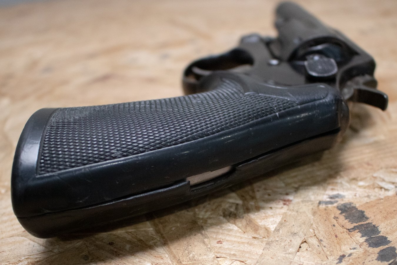 SMITH AND WESSON Model 10-6 38 Special Police Trade-In Revolvers with Heavy Barrel and Rubber Grips